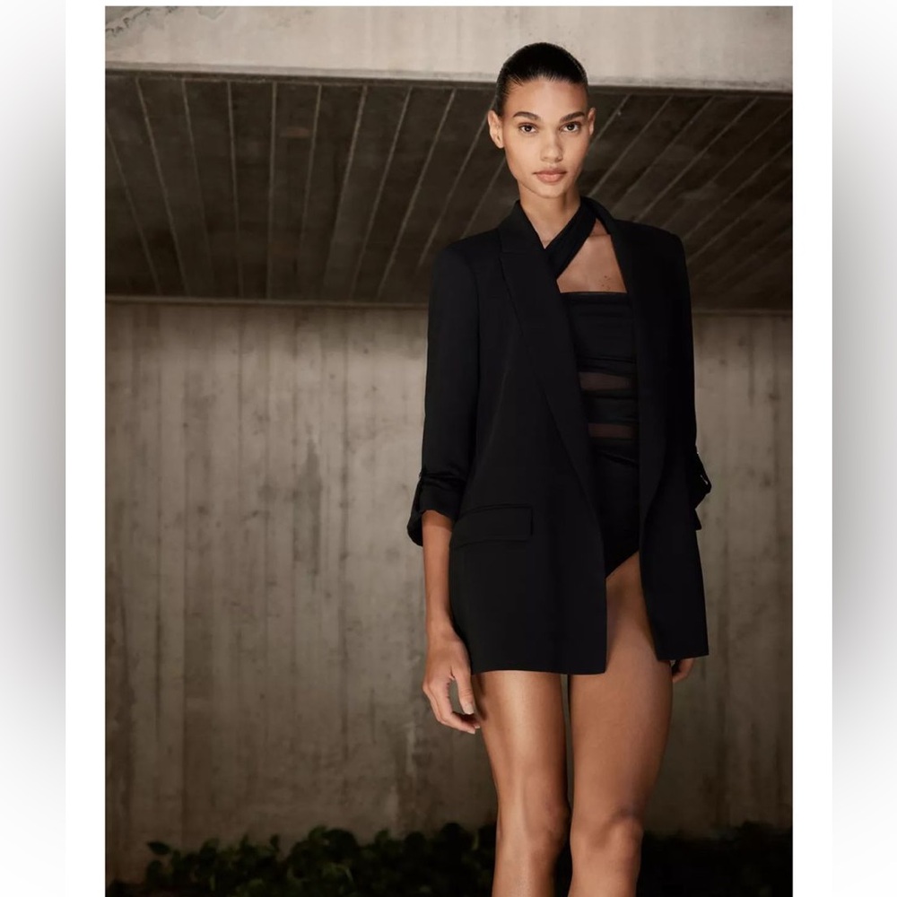 Zara‎ Black Blazer